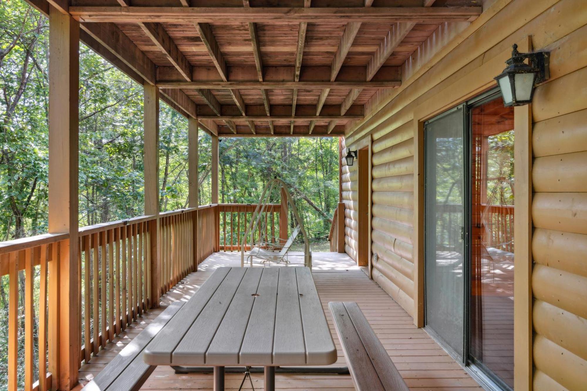 1 Min To The Parkway Spacious Cabin W 3 Suites And Extra Bedroom! Пиджен Фордж Екстериор снимка